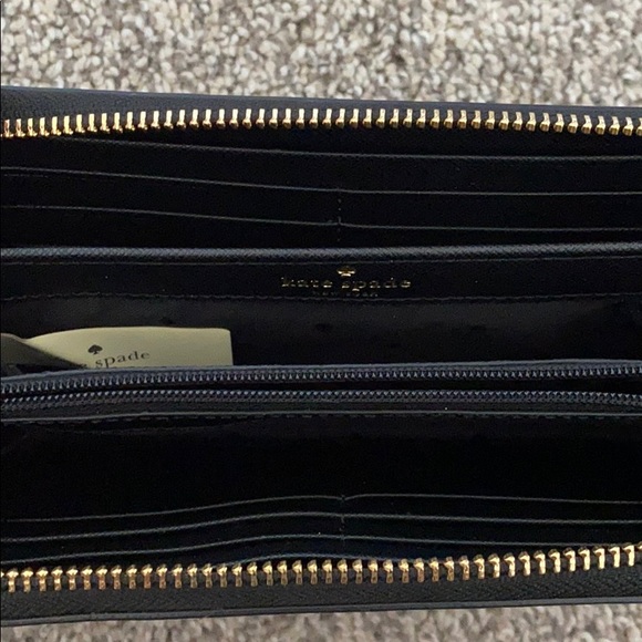 BRAND NEW Kate Spade Wallet - Picture 3 of 3